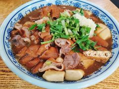 卤煮火烧-门框胡同百年卤煮(新街口店)