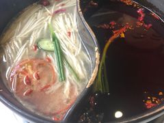 -钢管厂五区小郡肝串串香(滨江店)
