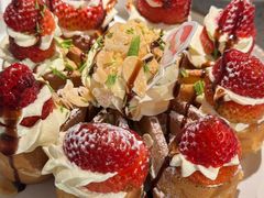 草莓忌廉华夫饼-BE BRIGHT KITCHEN(正佳广场店)