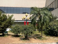 -东豪园林海鲜酒家(南港路辅路店)