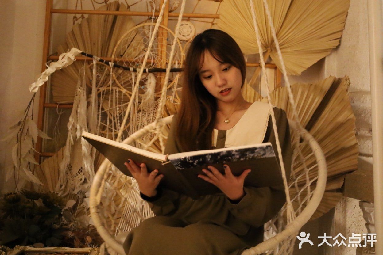 [咖啡]夜间咖啡厅打卡 | 超出片氛围感满满