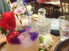 snow&nbsp;white-FLOVIE FLORIST CAFE