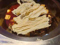 -山河屯铁锅炖·非遗东北菜(南山店)