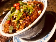 -沪小二炭火蛙锅(淮海中路美食不夜城店)