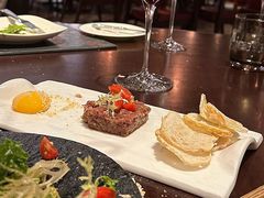 -恰餐厅及酒吧 CHAR Bar & Grill (北京丽都皇冠假日店)