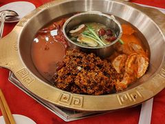 -山城年华老火锅(玉林店)