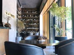 -wineapp葡萄酒餐吧(外滩金融中心店)