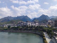 -茅台镇网红溶洞餐厅·茅帮菜馆