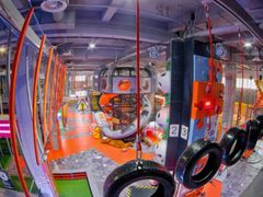 -嗨翻Hi-Fun竞技主题乐园·蹦床亲子生日轰趴(国光1937店)