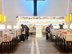 -先锋书店(五台山总店)