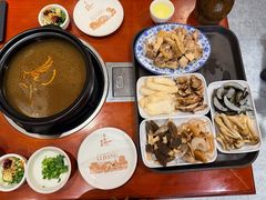 -菌之家·专业纯野生菌火锅·特色炒菌
