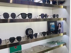-视野联行眼镜蔡司·依视路官方授权店(顺城店)