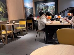 -星巴克臻选(南京金茂览秀城店)