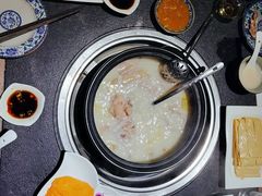 -大匠工房古船木艺术餐厅·猪肚鸡专门店(长白仙岛店)