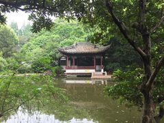 -汇龙潭