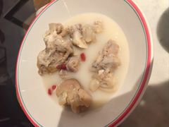 -尚尚仙·酸汤猪手·猪肚鸡火锅(华联万柳购物中心店)