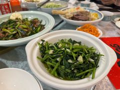 -汗腾格里·风味餐厅(新疆驻京办店)