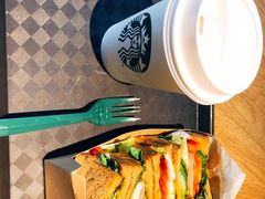 -星巴克(宁波东门银泰店)