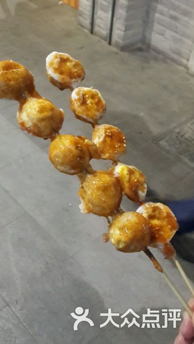 安东老街烤鹌鹑蛋图片 第1张