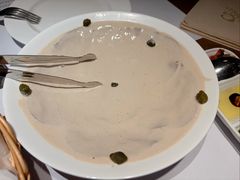 熟牛肉配吞拿鱼酱低温牛肉-CAPARESH開府莱舍(望京金辉店)