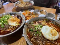-丁丁猫重庆小面(徐州路店)