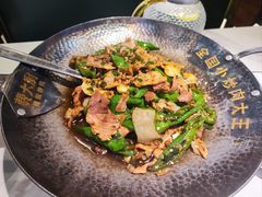 -费大厨辣椒炒肉(高铁吾悦广场店)