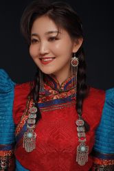 点击看大图 -苏雅影像蒙古婚纱摄影工作室