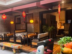 -苹果树下艺术餐厅(宋庄店)