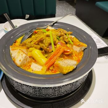 家附近的万民广场开了家泰国菜啦 吃泰国菜必点的是咖喱
