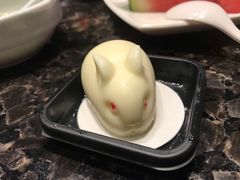 慕斯酸奶兔-海底捞火锅(龙岗星河COCO Park店)
