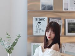 -洪小鹏生活美学馆(领SHOW天地店)