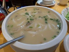 -鹏城人家海鲜酒家·23年老字号(较场尾店)