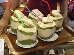 -J Daeng Seafood