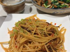 -怡得饭庄·30年老店·宋大妈昆明菜