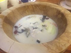 -滇香肴·云南菜蒸汽石锅鱼(云南北路店)