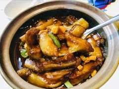 咸鱼鸡粒茄子煲-煲王粤菜餐厅(中侨中心店)