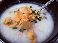 荔湾艇仔粥-屋顶花园餐厅(步行街老地王大厦店)