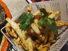 -老板恋上鱼(恒隆广场店)