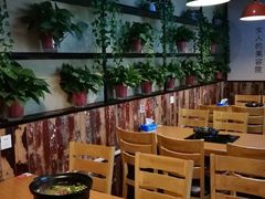 -陆记牛庄·碳锅龙虾烧烤(爱上花园店)