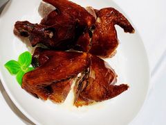 脆皮炸乳鸽-御花园酒店(希尔顿店)