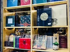 -上海书城(福州路店)