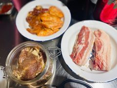 -马路牙子地桌烤肉(工体店)