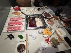 -海底捞火锅鲜切牛肉主题店(长寿路店)