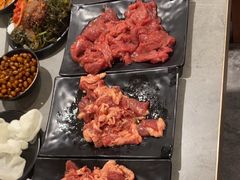 -啊美丽炭火烤肉(滑翔一店)