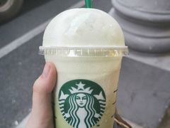 -星巴克臻选(北京银泰店)