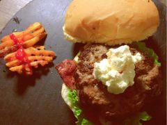 -HIGH FIVE哈福手工汉堡(桂林路店)