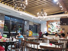大堂-一品湘(广州岑村商贸市场店)