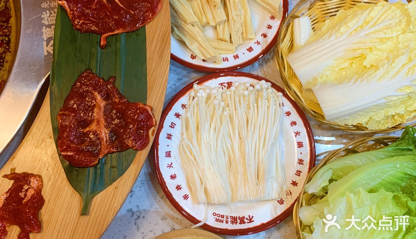 杭州人均50火锅太爽了，火锅呼啦圈全是肉！