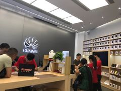 -华为授权体验店(华强北电子广场)