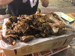 -江湖亮亮蒸虾大排档烤全羊清真(武汉总店)